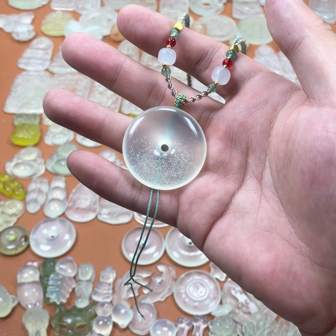 龙***忧未镶嵌蛇纹石玉帅主播