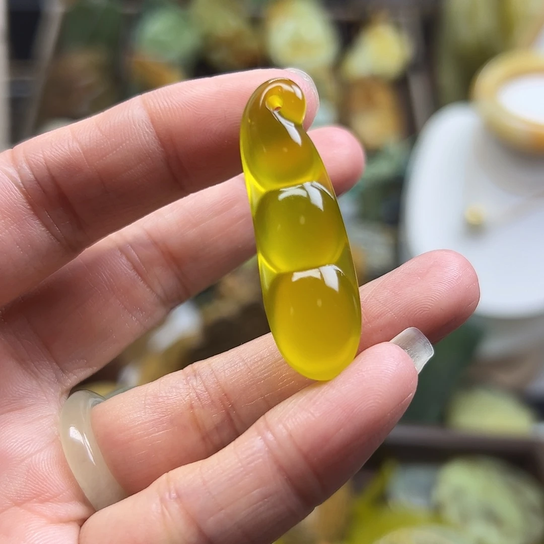 未镶嵌岫玉颈饰黄金玉四季豆