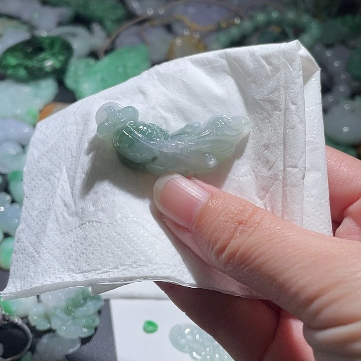 颈饰未镶嵌翡翠天