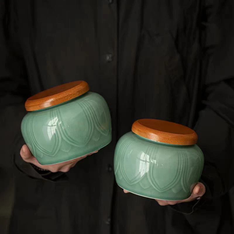 青瓷莲茶叶罐中号N540
