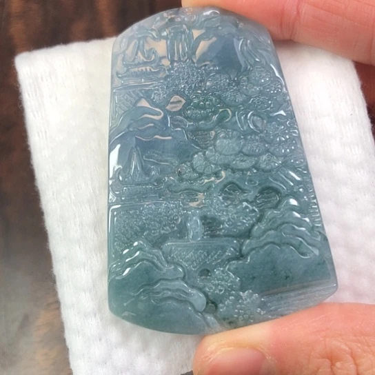 翡翠未镶嵌颈饰缅甸A货，每天下午1点半开播