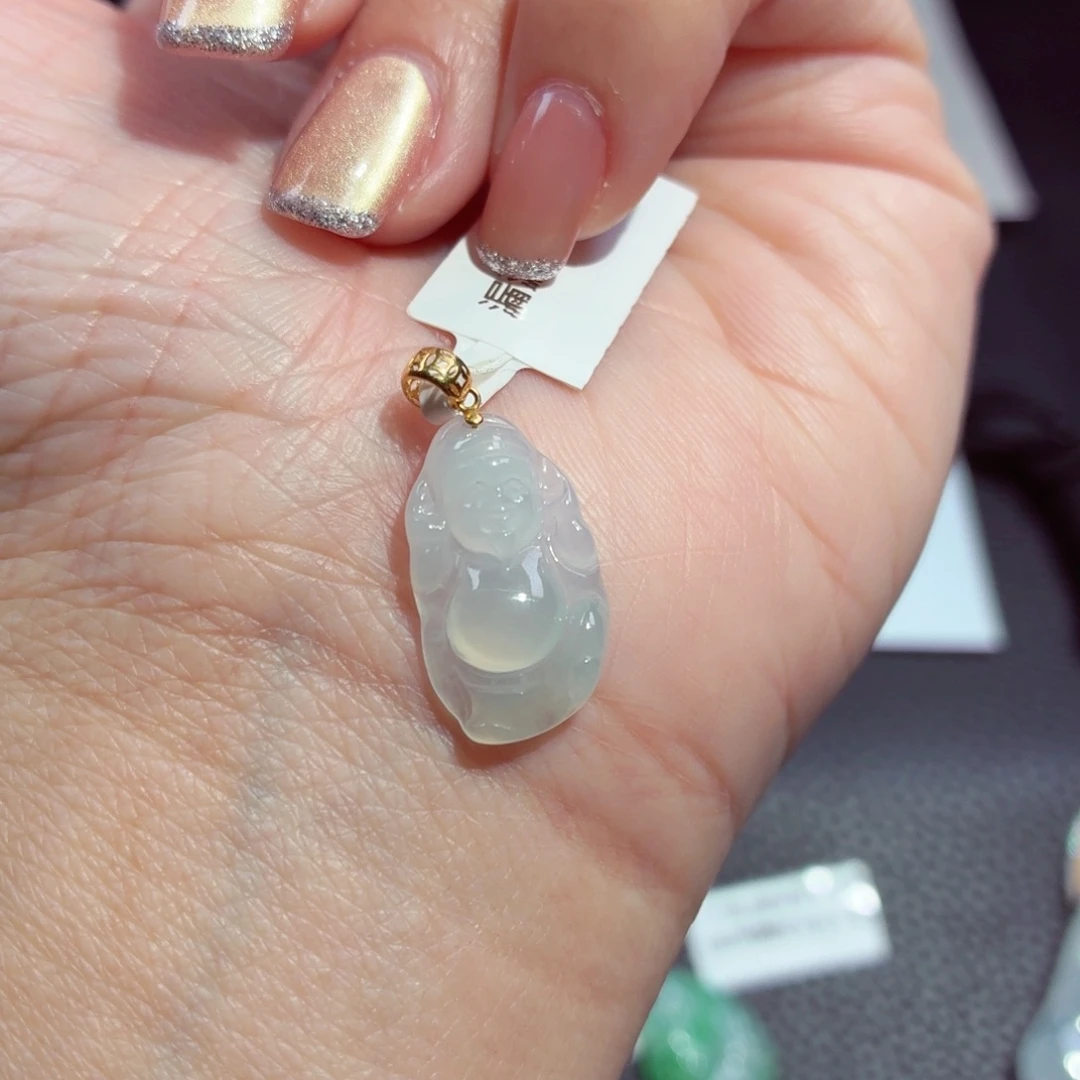 颈饰18K金镶嵌翡翠半**辰财神爷