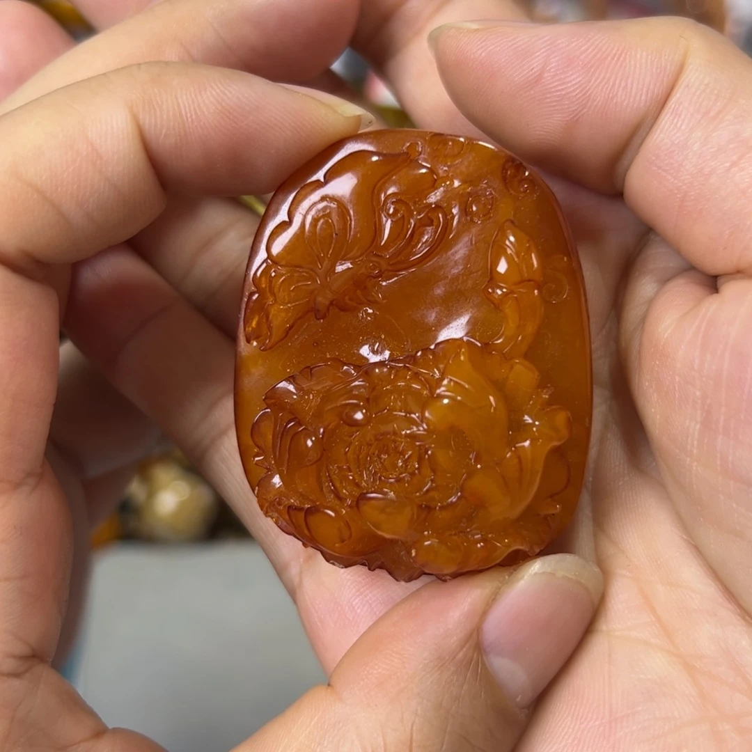 未镶嵌琥珀珠宝奇石220