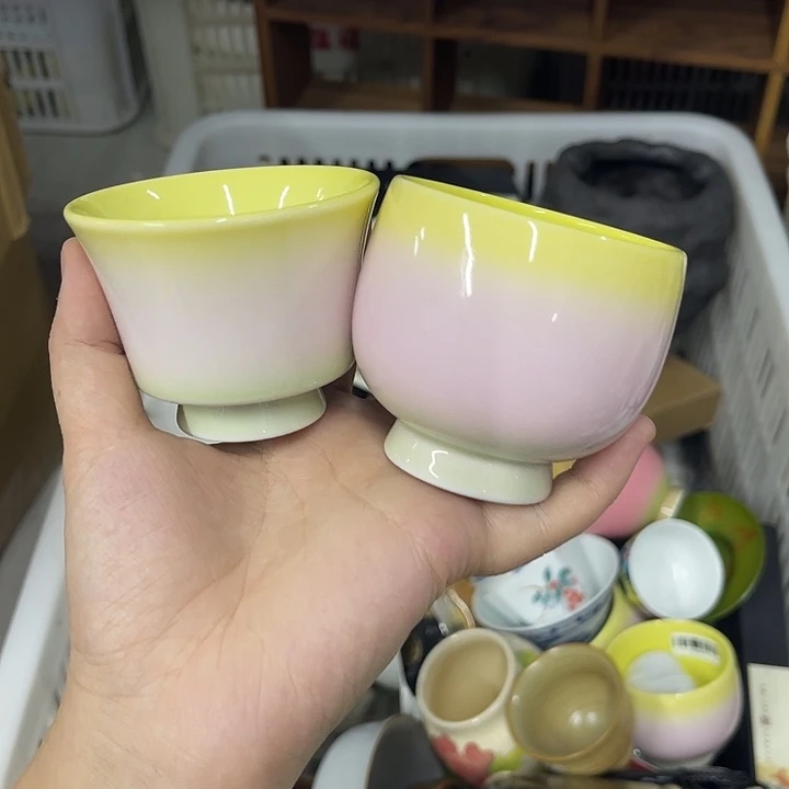 青花洒金手绘青花鱼