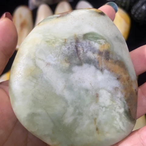 未镶嵌和田玉（糖玉）车挂