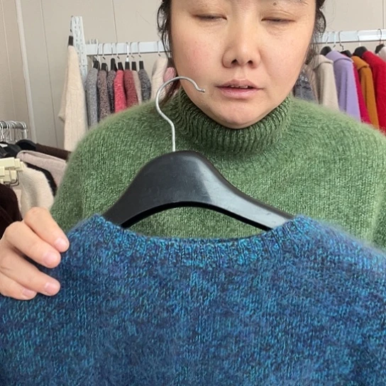 914蓝眼泪圆领一件