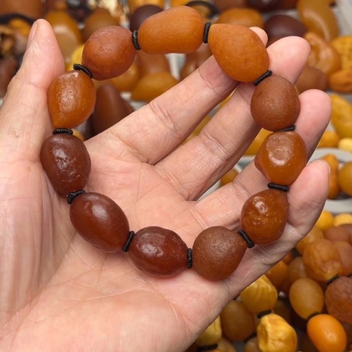琥珀未镶嵌裸石天然蜜蜡手串