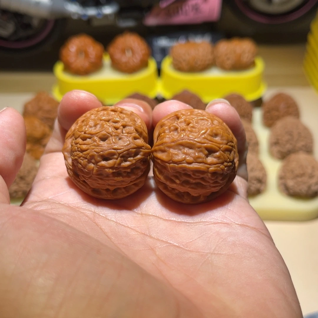 文玩核桃吊坠捂**风34龙胆