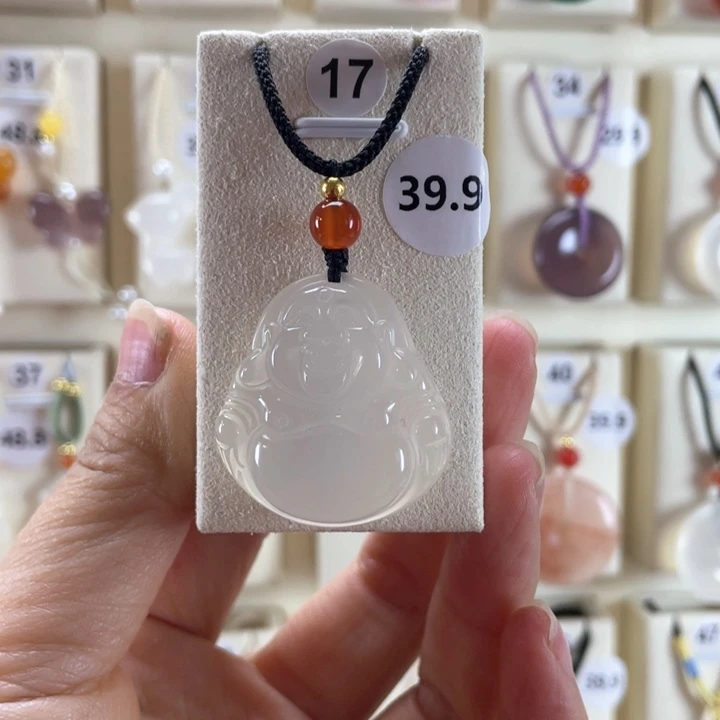 玛瑙/玉髓颈饰未镶嵌H**峰