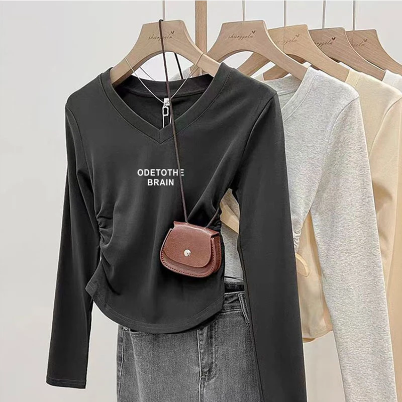 洋气设计感2025秋季V领长袖t恤女收腰显瘦时尚休闲百搭上衣打底衫