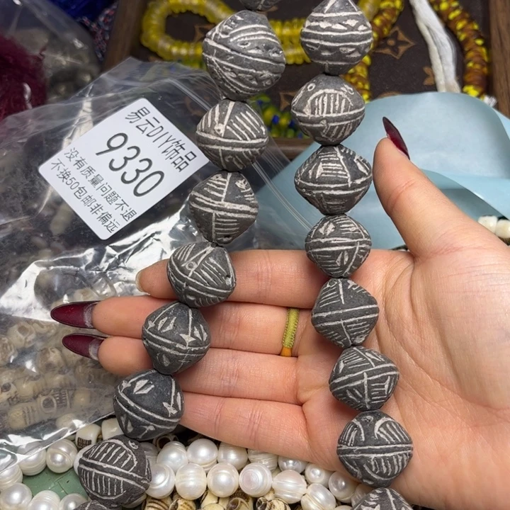 颈饰玻璃9445 陶泥一条