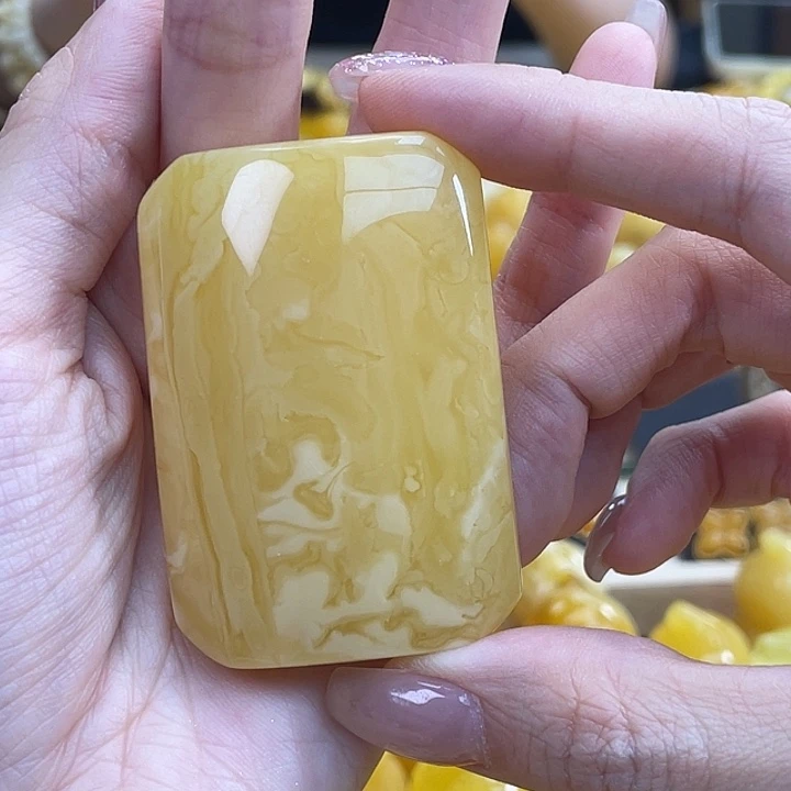 琥珀未镶嵌珠宝奇石琥珀蜜蜡J