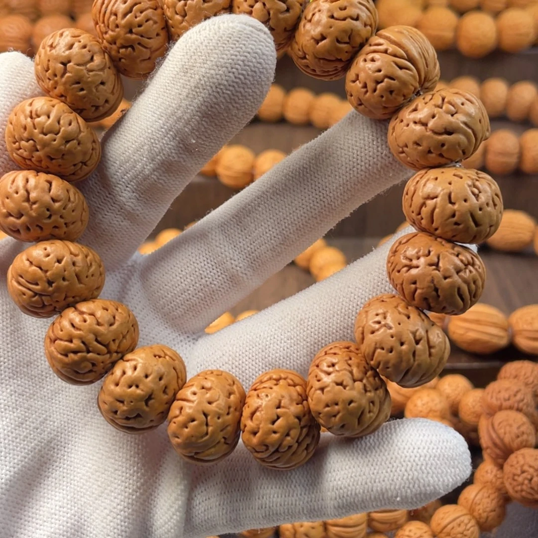 吊坠桃核树王纽扣福利