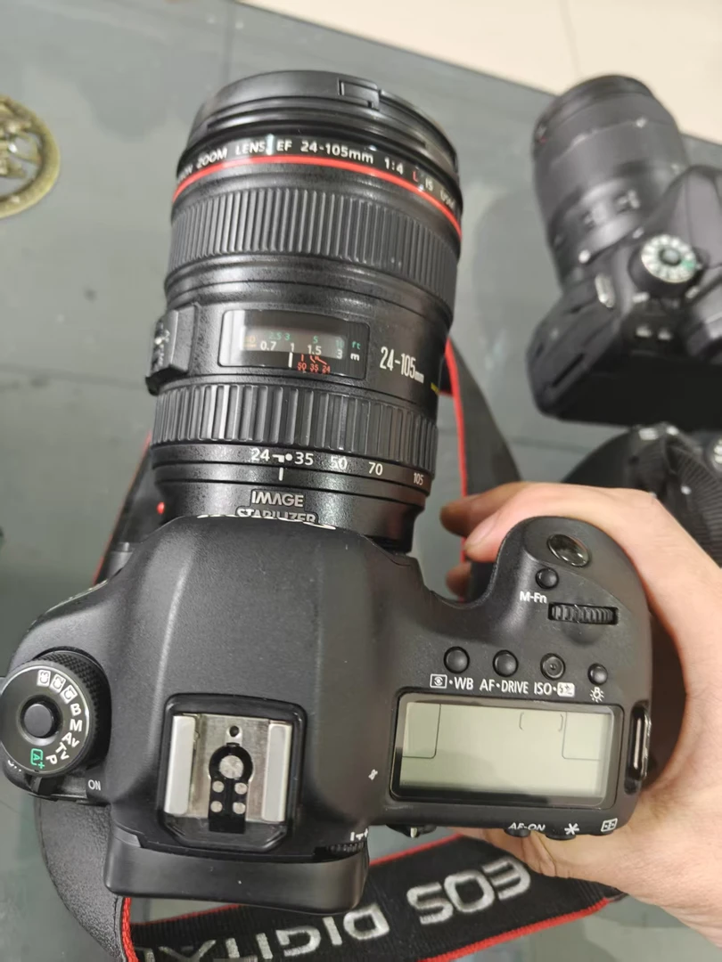 95新 Canon/佳能 佳能6D 24-105套机