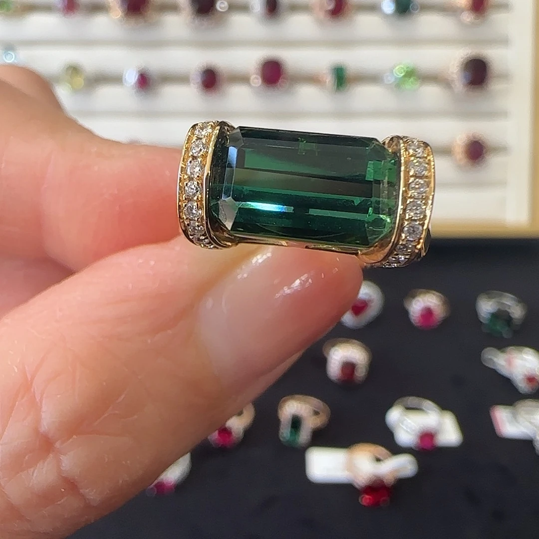 碧玺戒指18K金镶嵌4.7c t