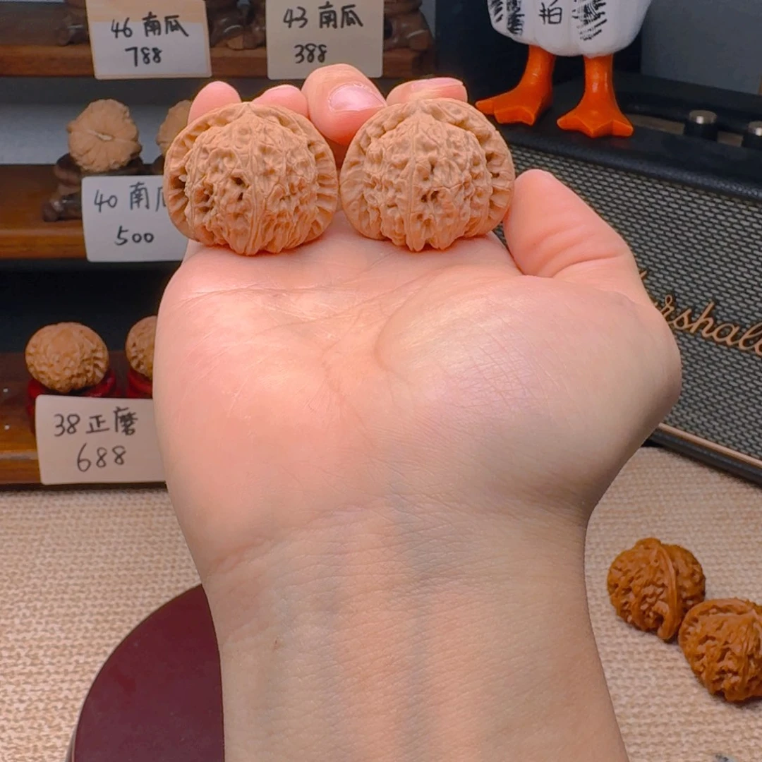 文玩核桃把件3927闷白