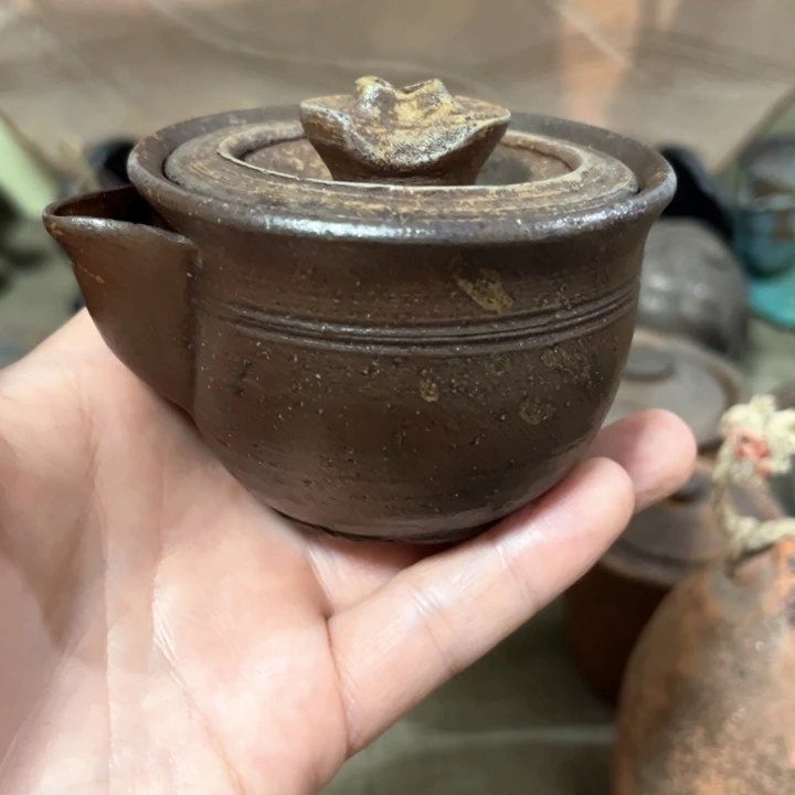 爱***者瓷片备前。      宝瓶