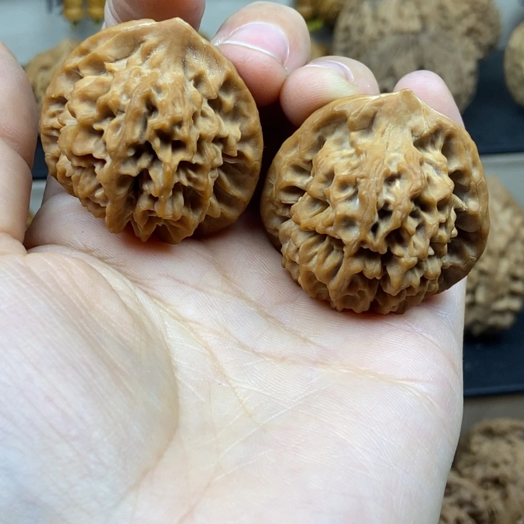 呀***！吊坠文玩核桃秦闷36瑕疵