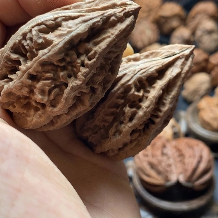 文玩核桃吊坠小涵50