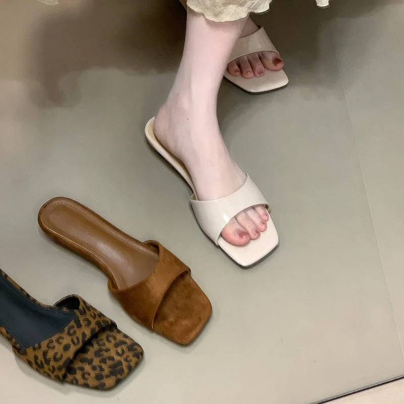 露趾方头一字拖2025夏季新款气质法式女鞋露趾凉鞋子