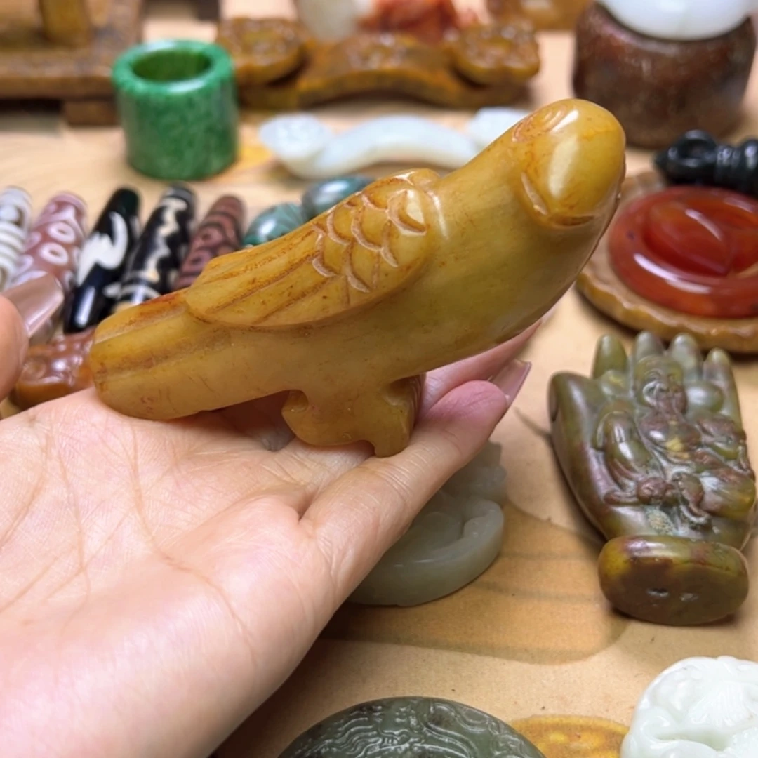 【闪购商品】蛇纹石玉颈饰未镶嵌
