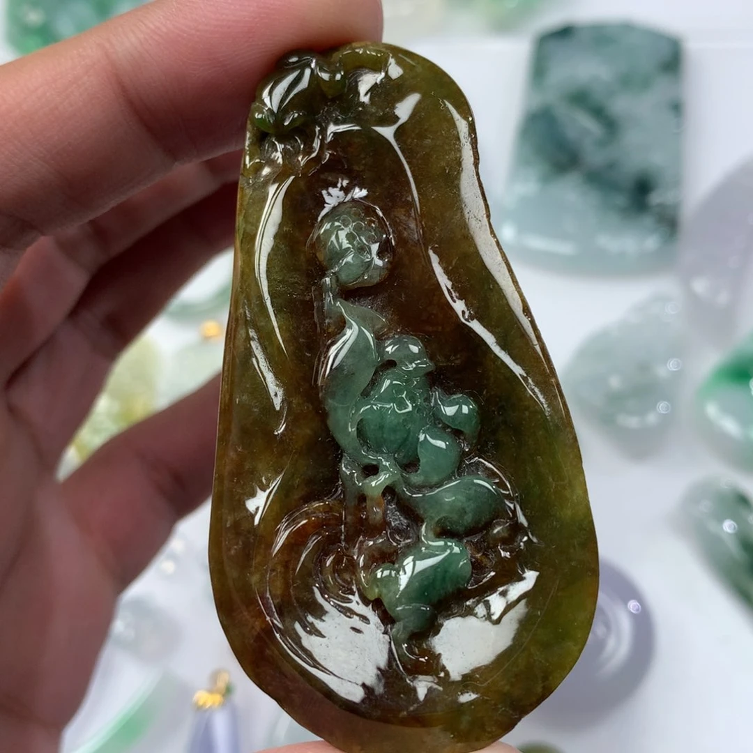 吊坠(不含链)未镶嵌翡翠