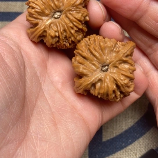 吊坠文玩核桃南疆全品40