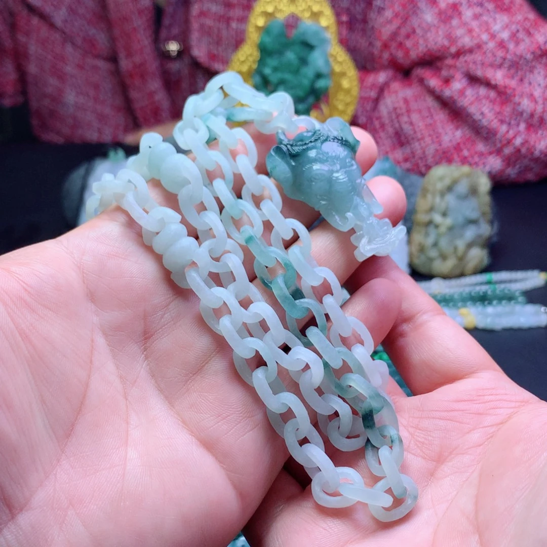 春***羽定制翡翠未镶嵌翡翠