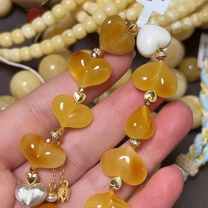 裸石蜜蜡未镶嵌蜜蜡