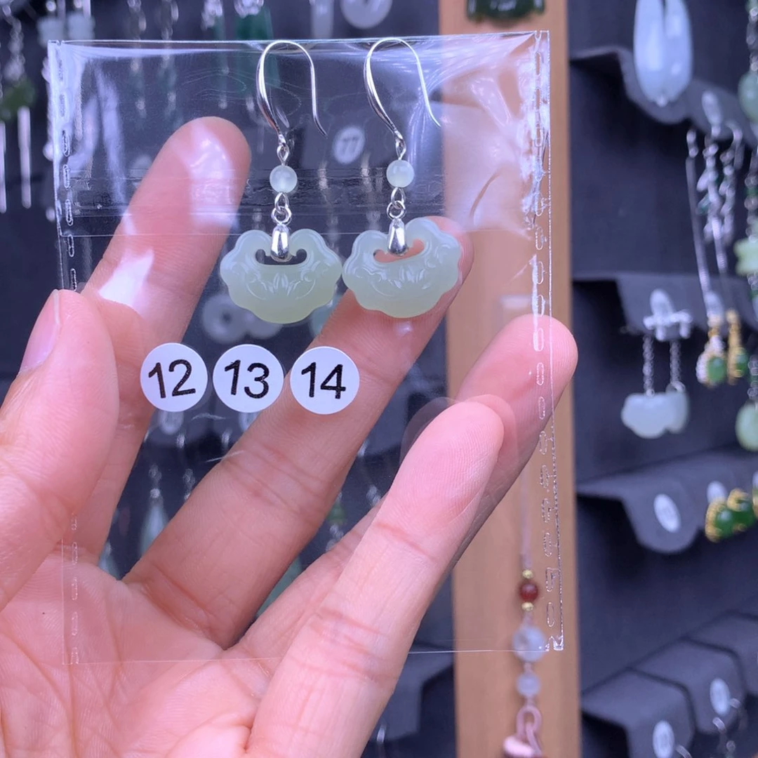 和田玉耳饰银S925镶嵌6****姐