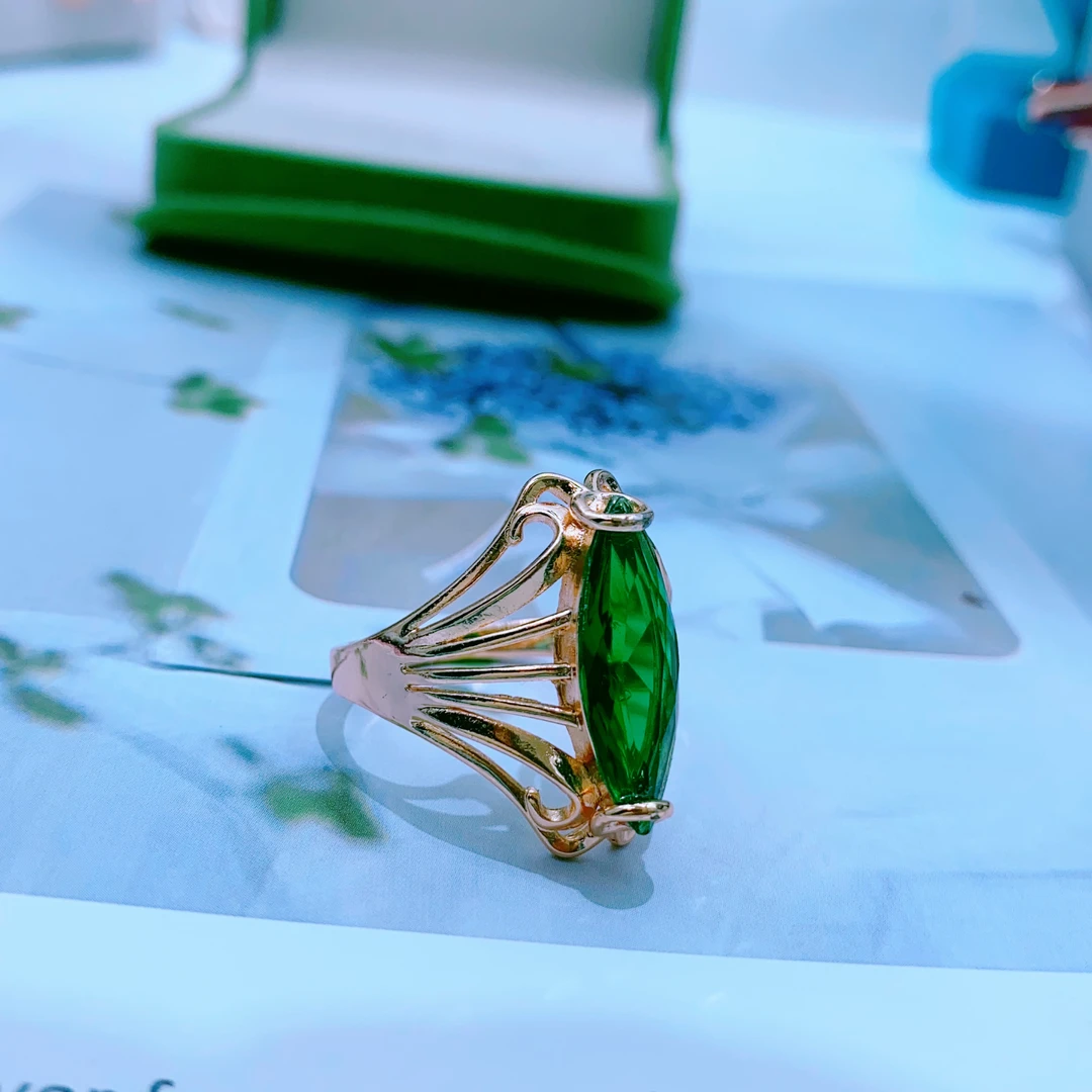 合金玻璃戒指 玫瑰金色戒指 可以调节大小  绿色