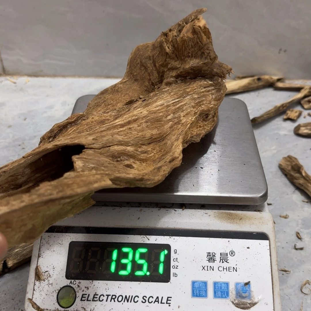 沉香碎屑沉香绿绮楠沉香146克