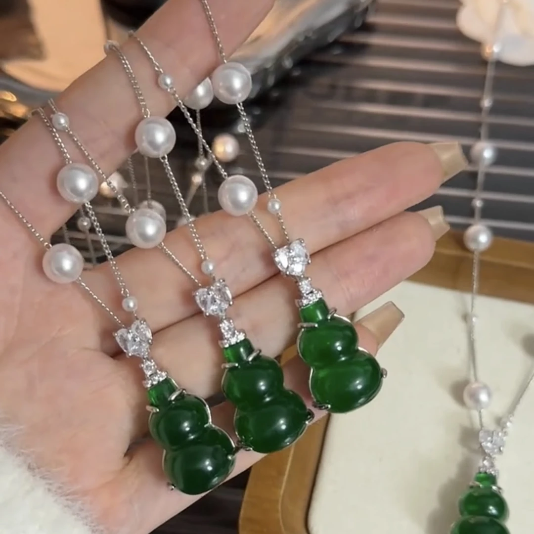 钛钢项链 满天星珠珠链爱心绿色葫芦项链轻奢时尚锁骨链