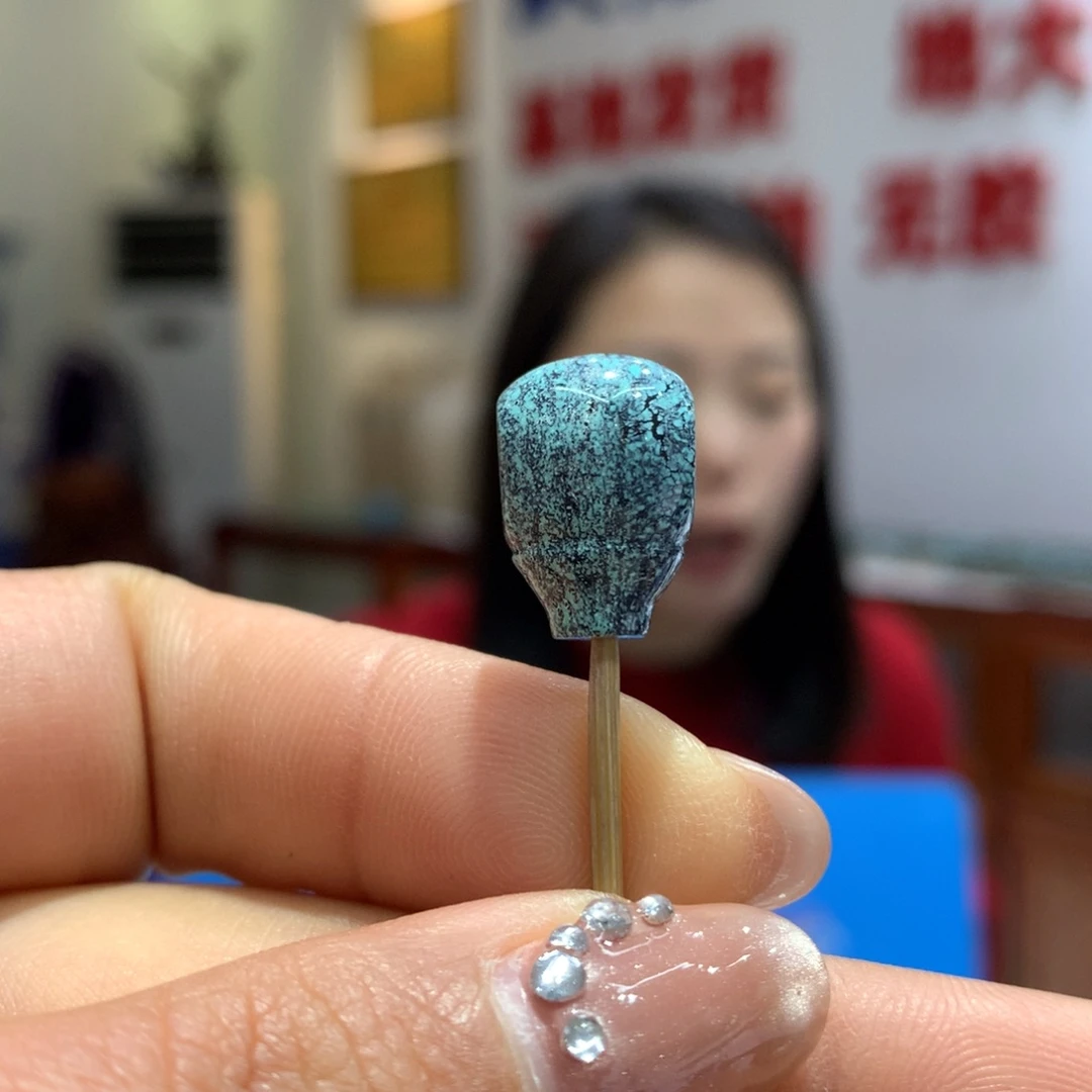 绿松石配饰未镶嵌