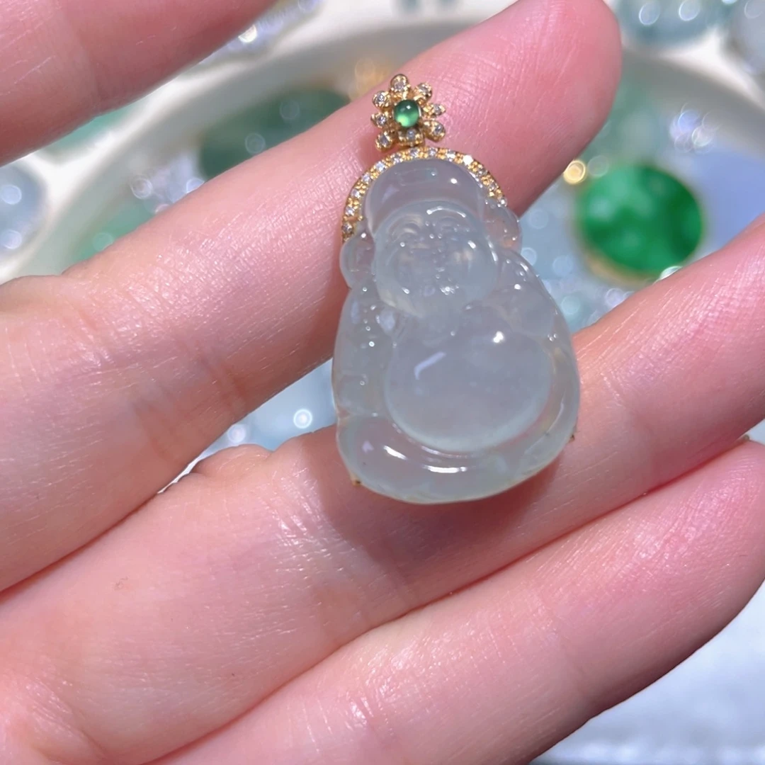 翡翠颈饰18K金镶嵌翡翠