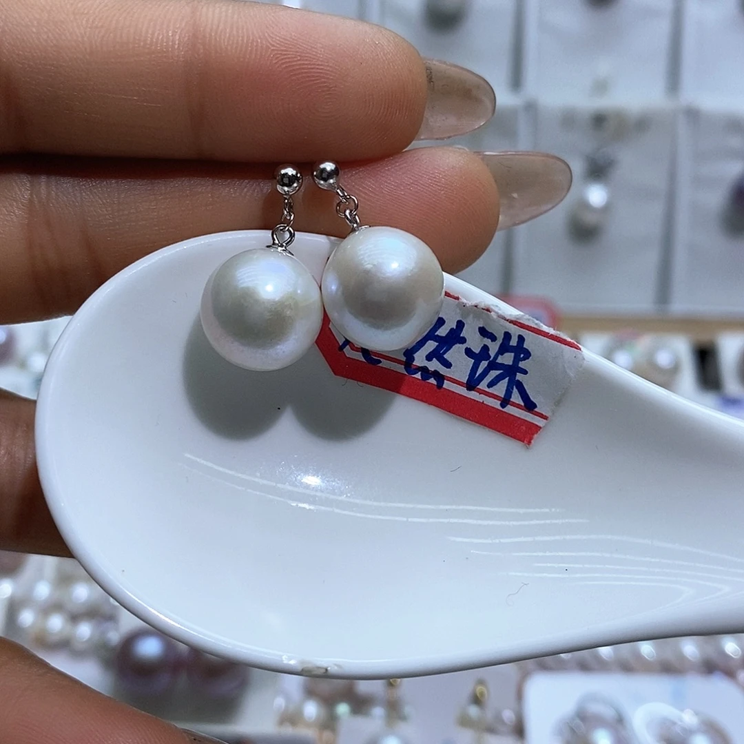 未镶嵌吊坠(赠链)淡水珍珠12M