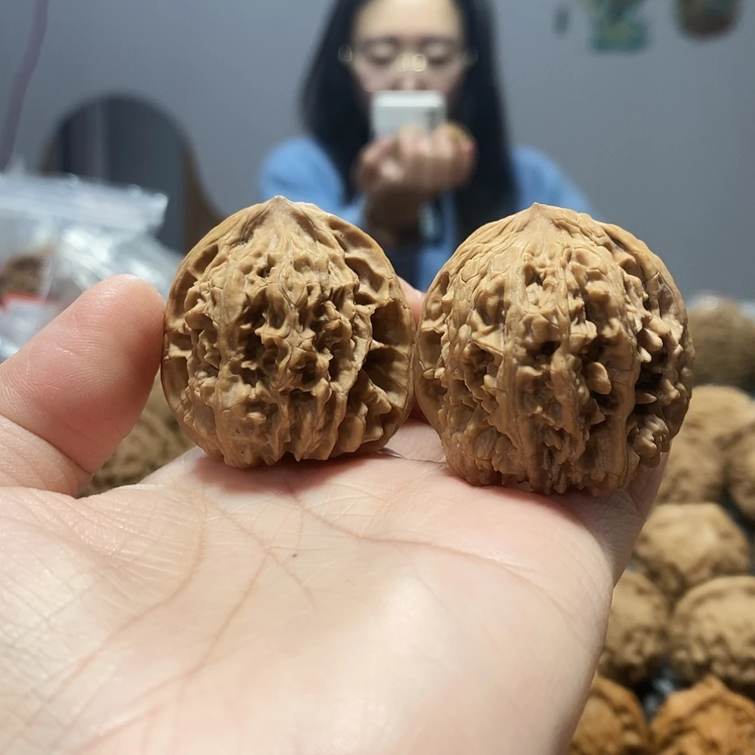 桃核吊坠梨木台36