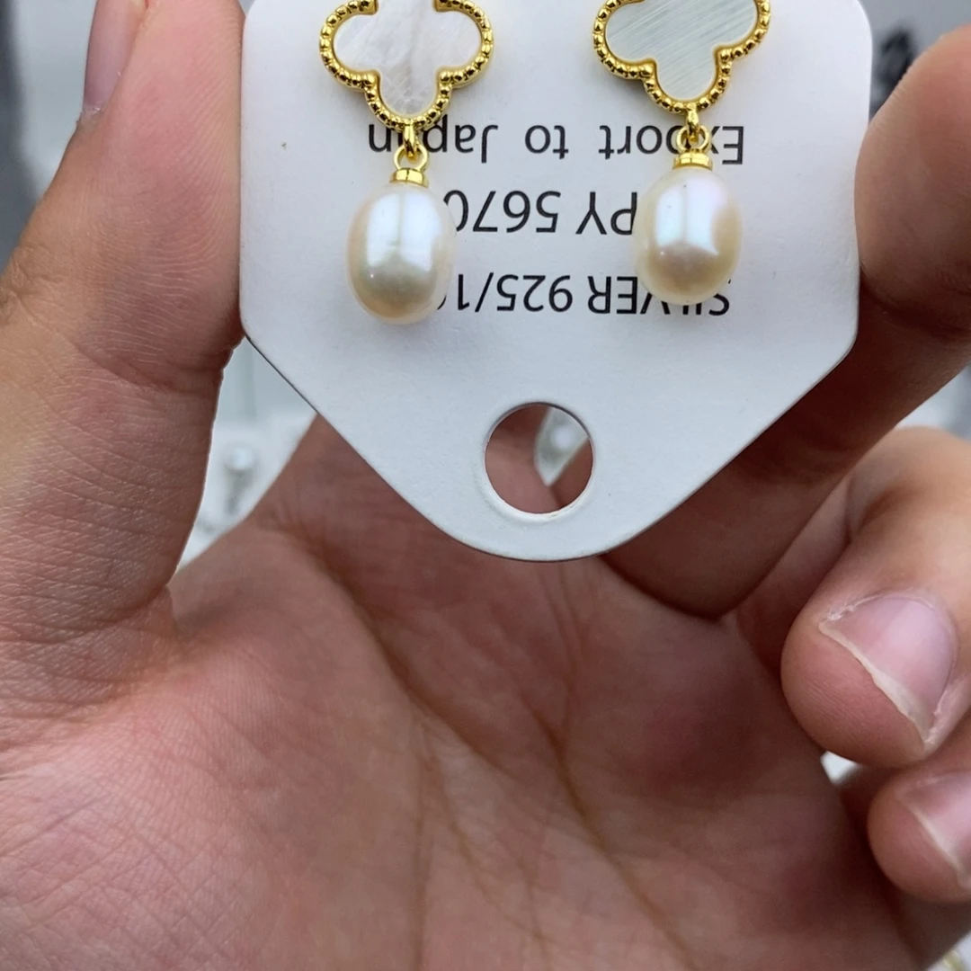 淡水珍珠耳饰未镶嵌