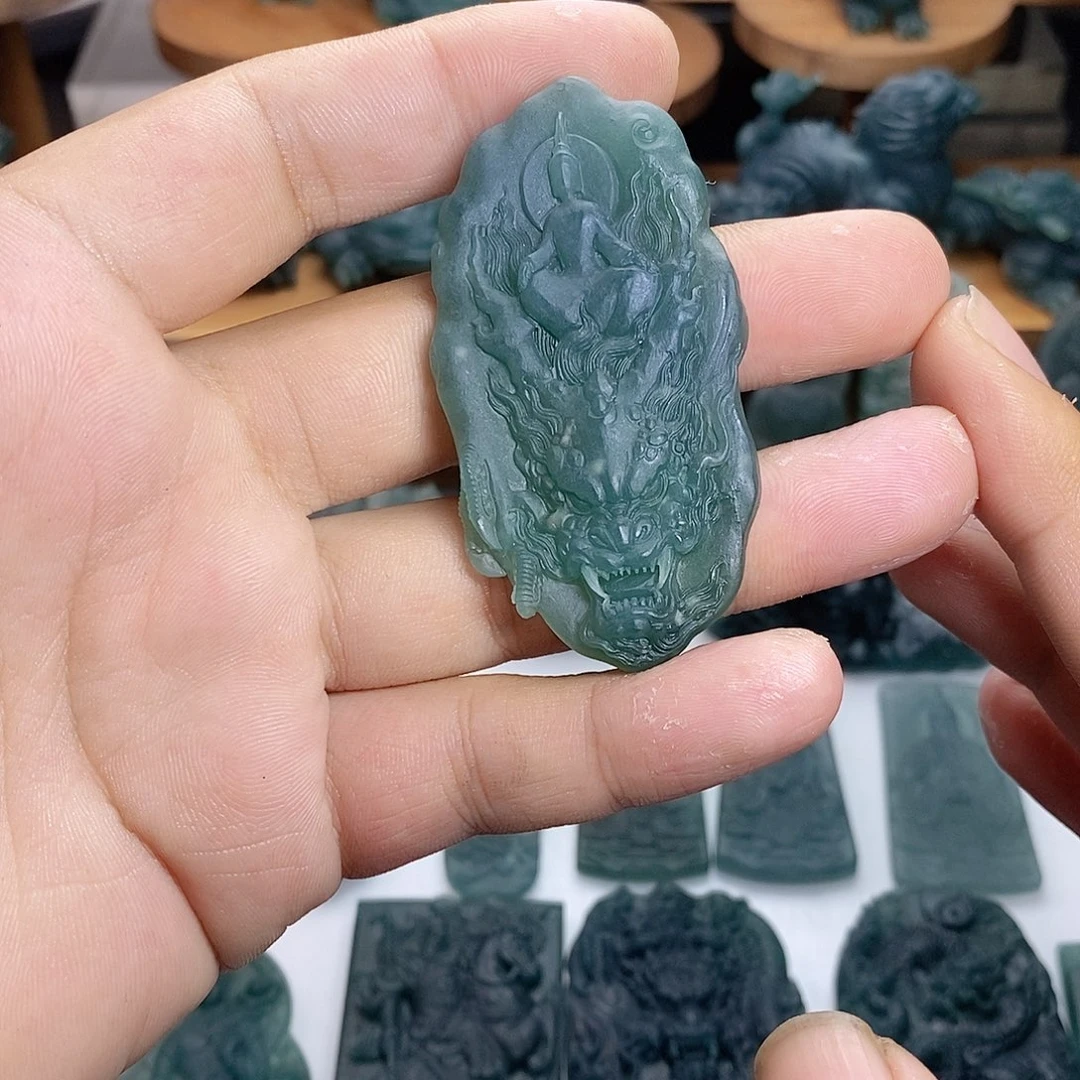 定制翡翠未镶嵌龙牌