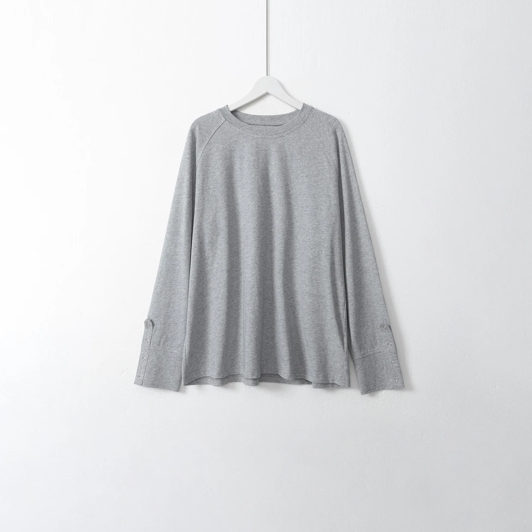 几里与麻 简约百搭纽扣袖子纯色打底衫 衣长64胸围108 2091963