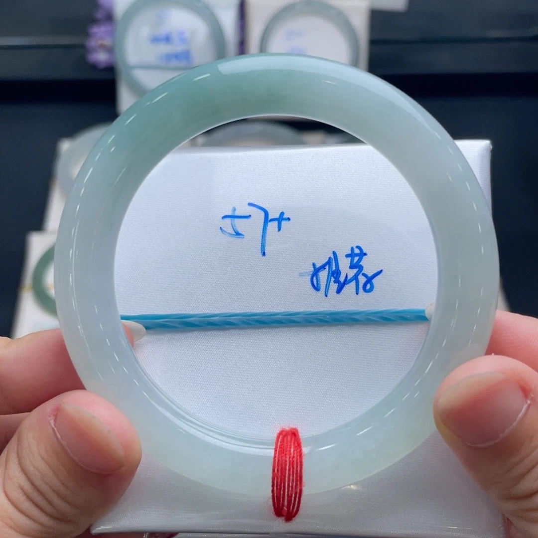 翡翠未镶嵌手镯翡翠手镯