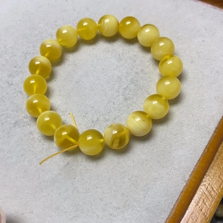蜜蜡未镶嵌裸石串