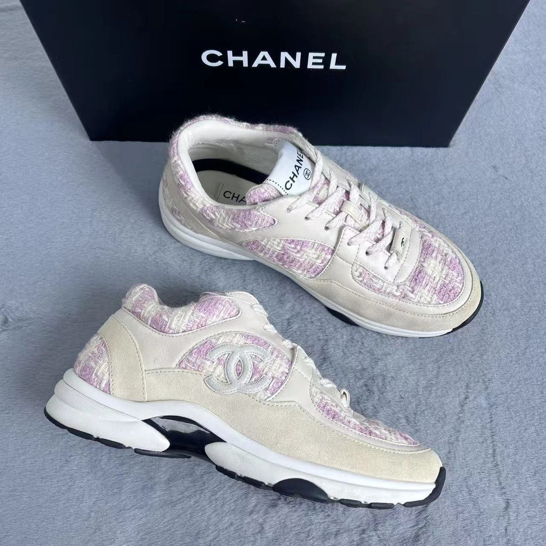 99新 Chanel/香奈儿 36.5码！Chanel 粗花呢徽标低帮休闲鞋 粉米色