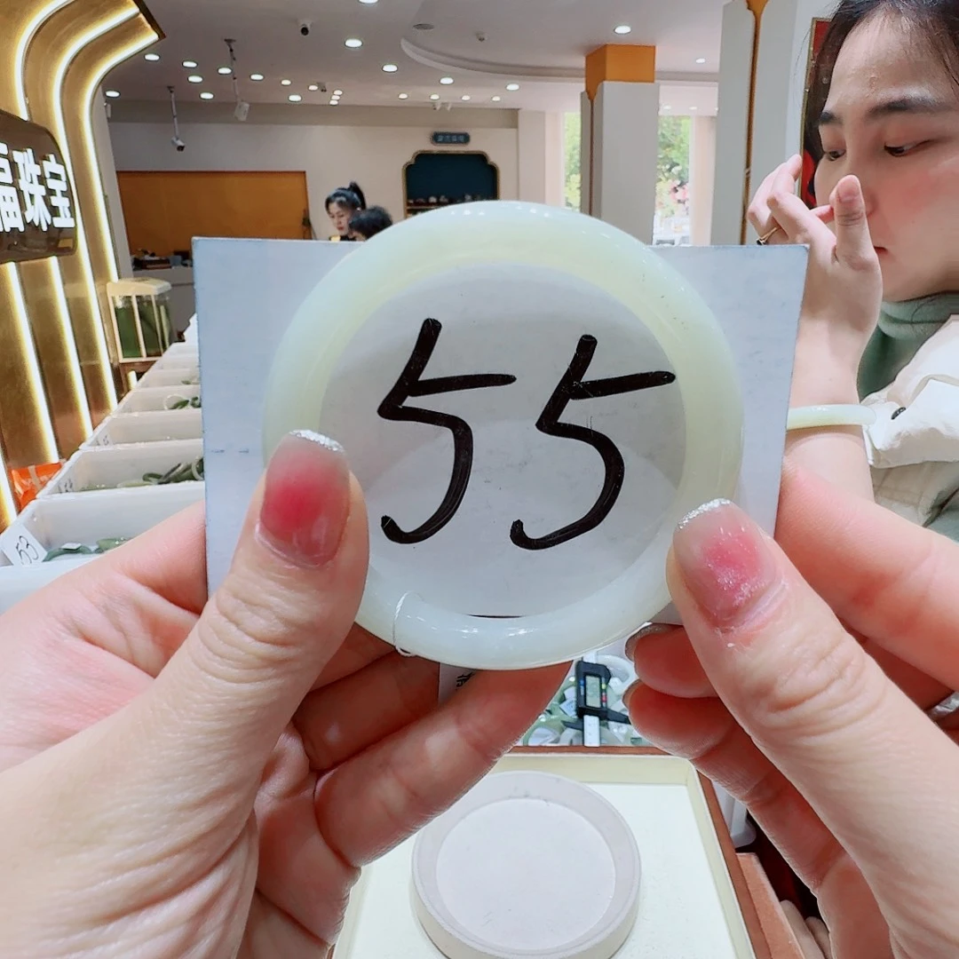 和田玉未镶嵌手镯165