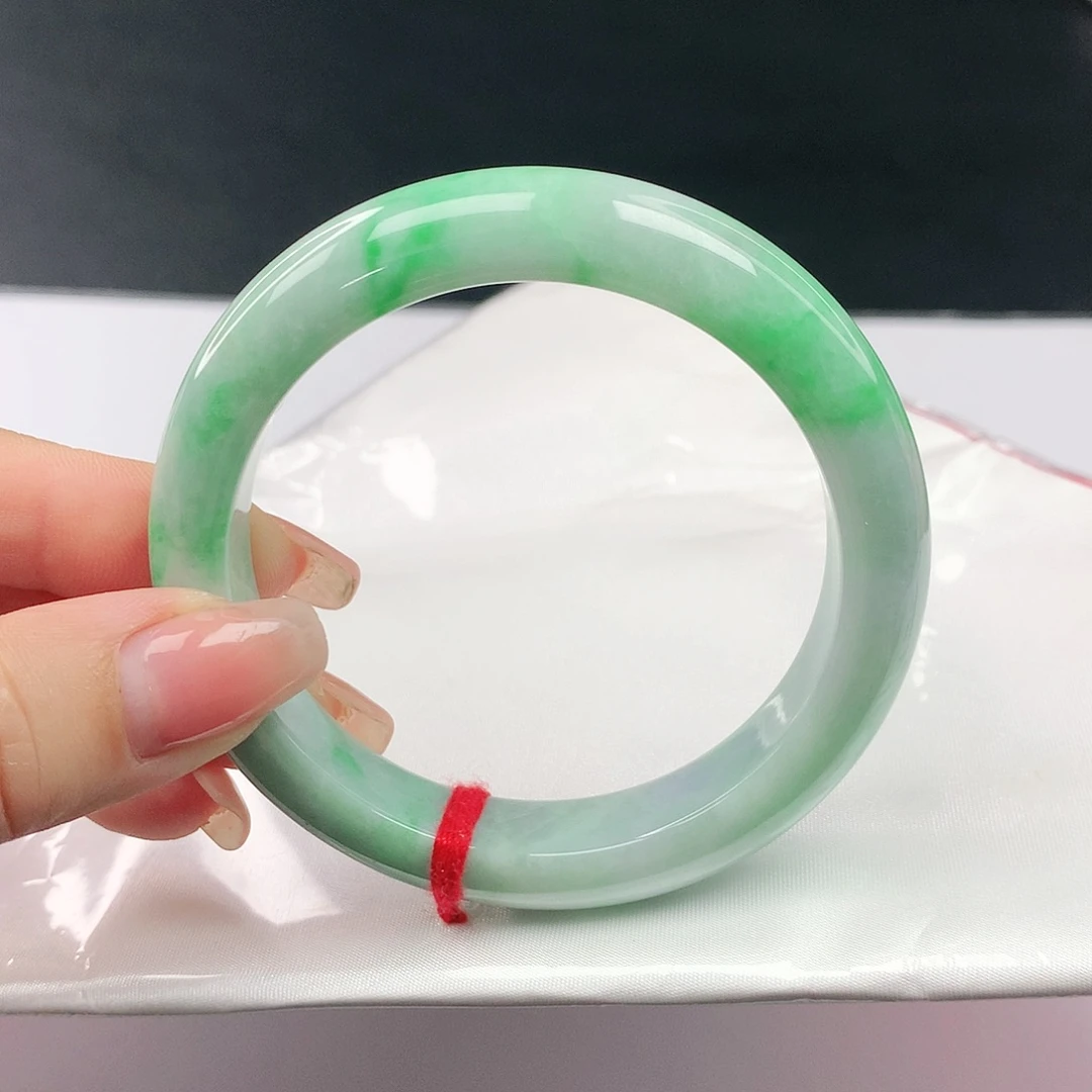 翡翠手镯未镶嵌翡翠119