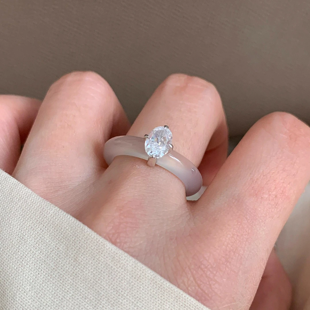 铜合金戒指 清冷感冰透锆石素圈闪钻戒指简约高颜值温柔气质指环