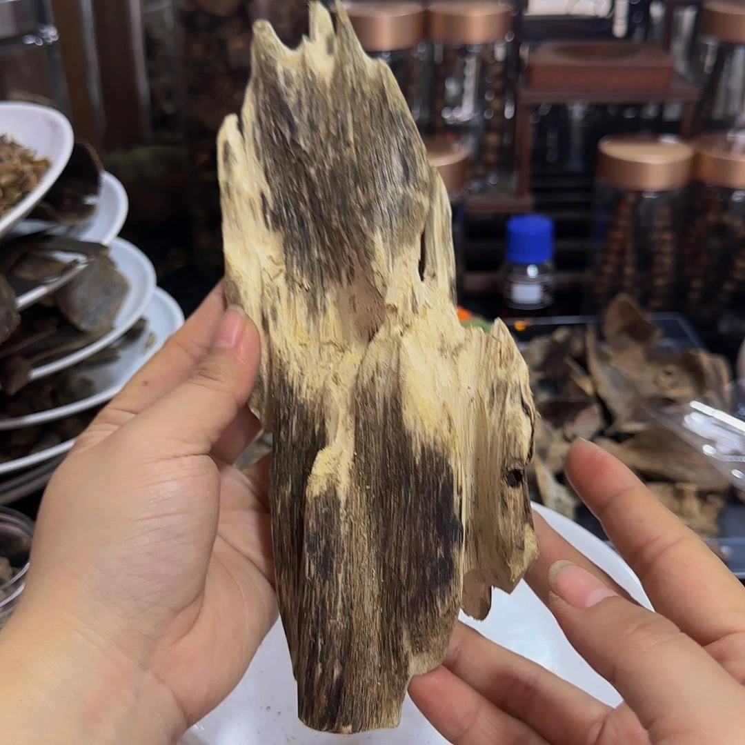 沉香碎屑沉香汝湖树心油老料116克