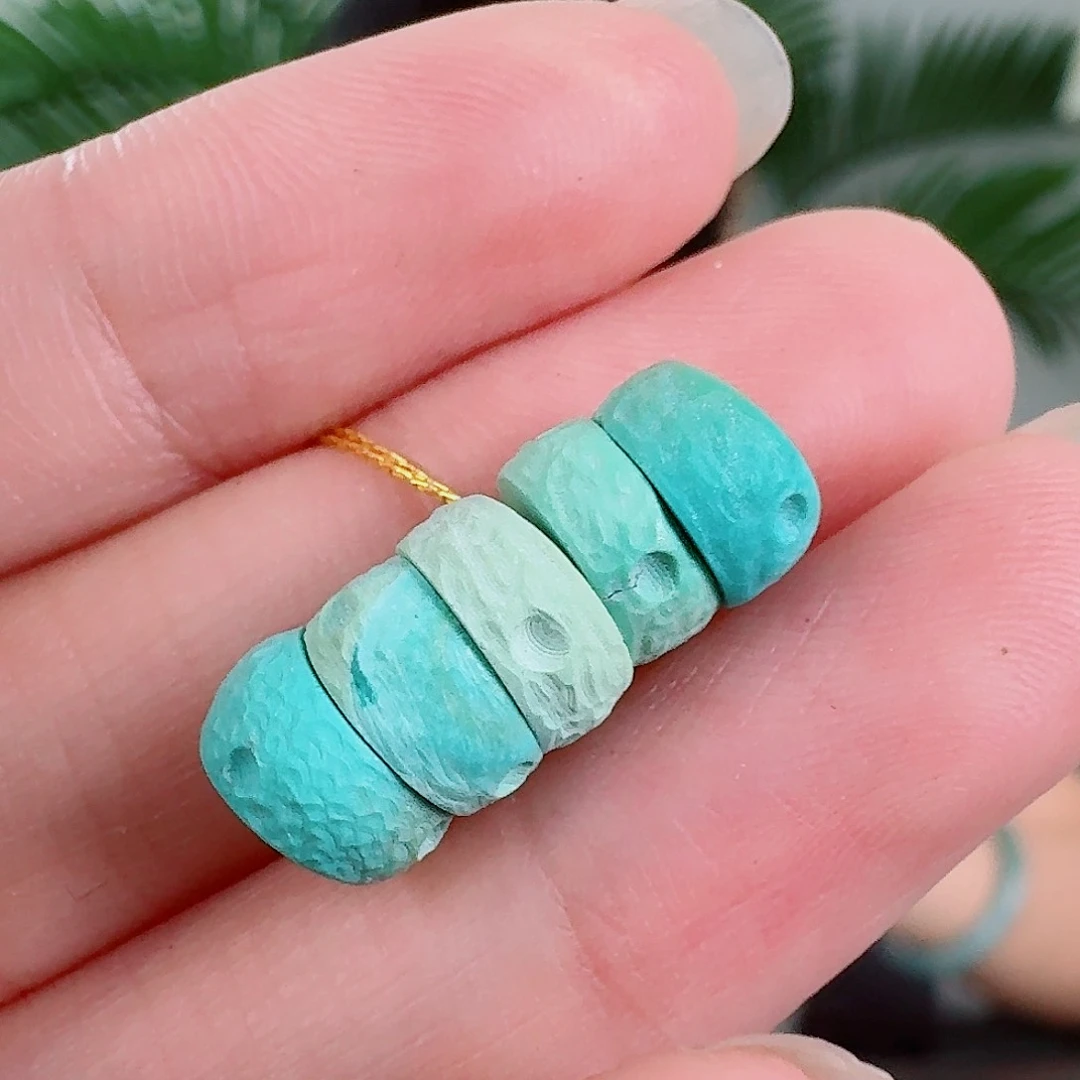 未镶嵌绿松石珠宝奇石