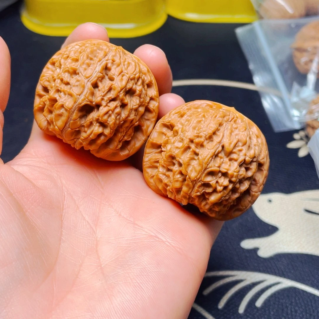 吊坠文玩核桃血麒麟
