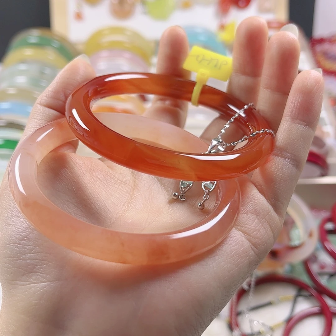 石英质玉手镯未镶嵌玉*•